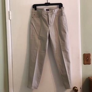 NYDJ IN TAN COLOR. Ankle length. Straight leg